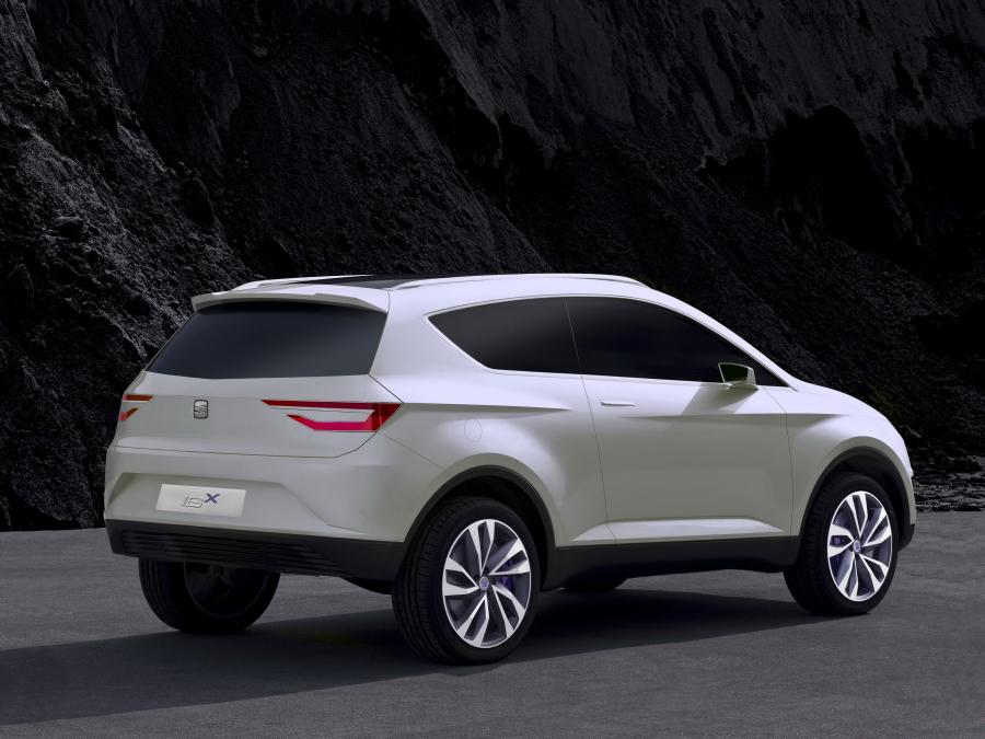  Seat IBX Concept 2011 года  (фото 2 из 6)